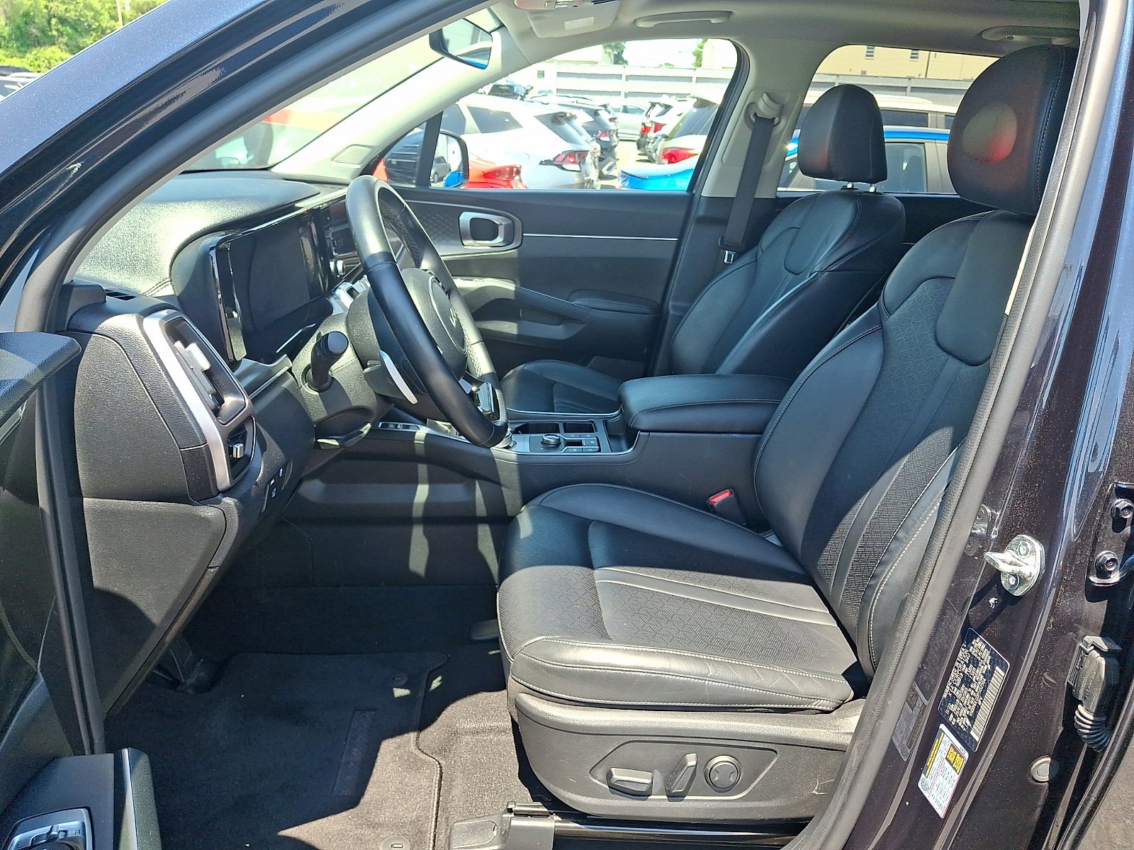 Used 2023 Kia Sorento EX w/ Panoramic Sunroof Package AWD/4WD image 13
