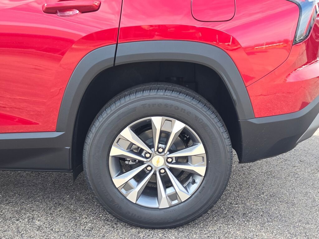 New 2026 Chevrolet Equinox LT w/ LPO, Floor Liner Package FWD image 15