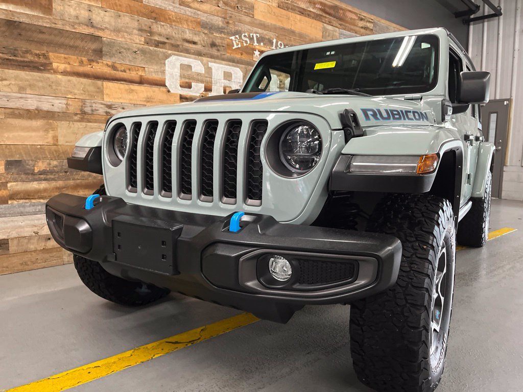 Used 2023 Jeep Wrangler Unlimited Rubicon 4xe w/ Cold Weather Group AWD/4WD image 13