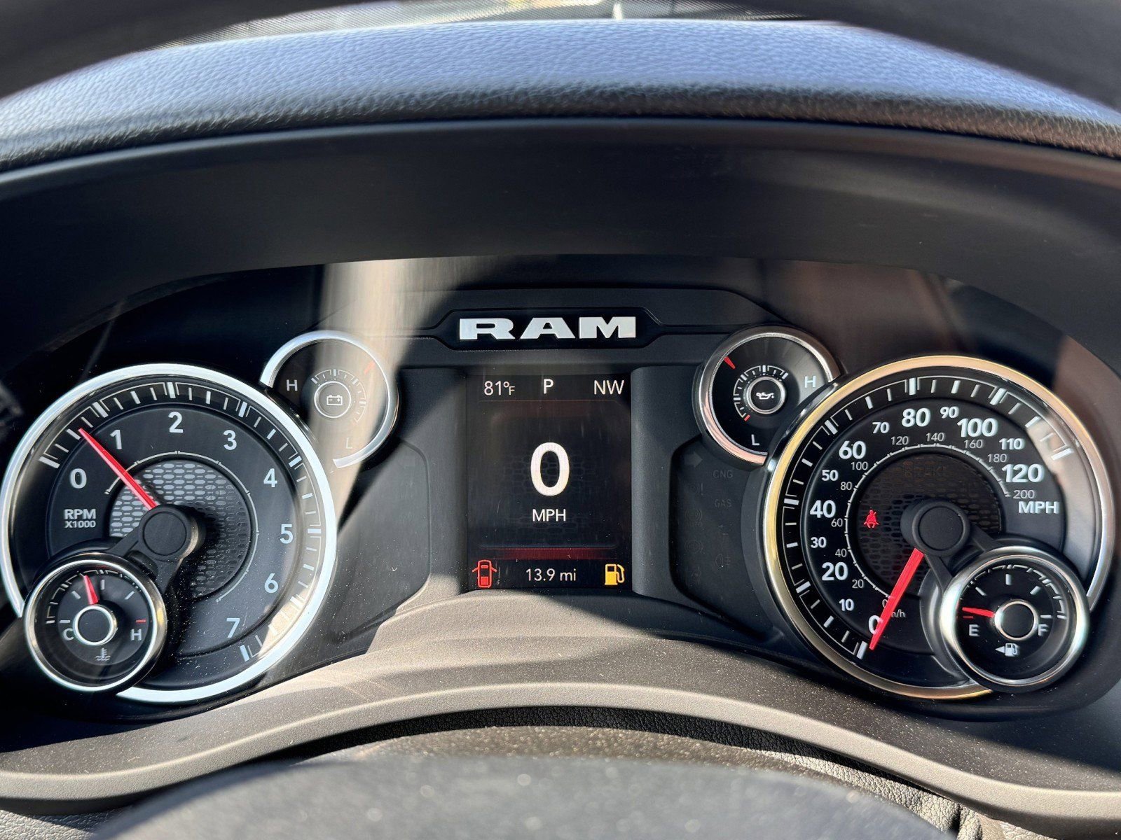 New 2024 RAM 3500 Tradesman w/ Chrome Appearance Group AWD/4WD image 23