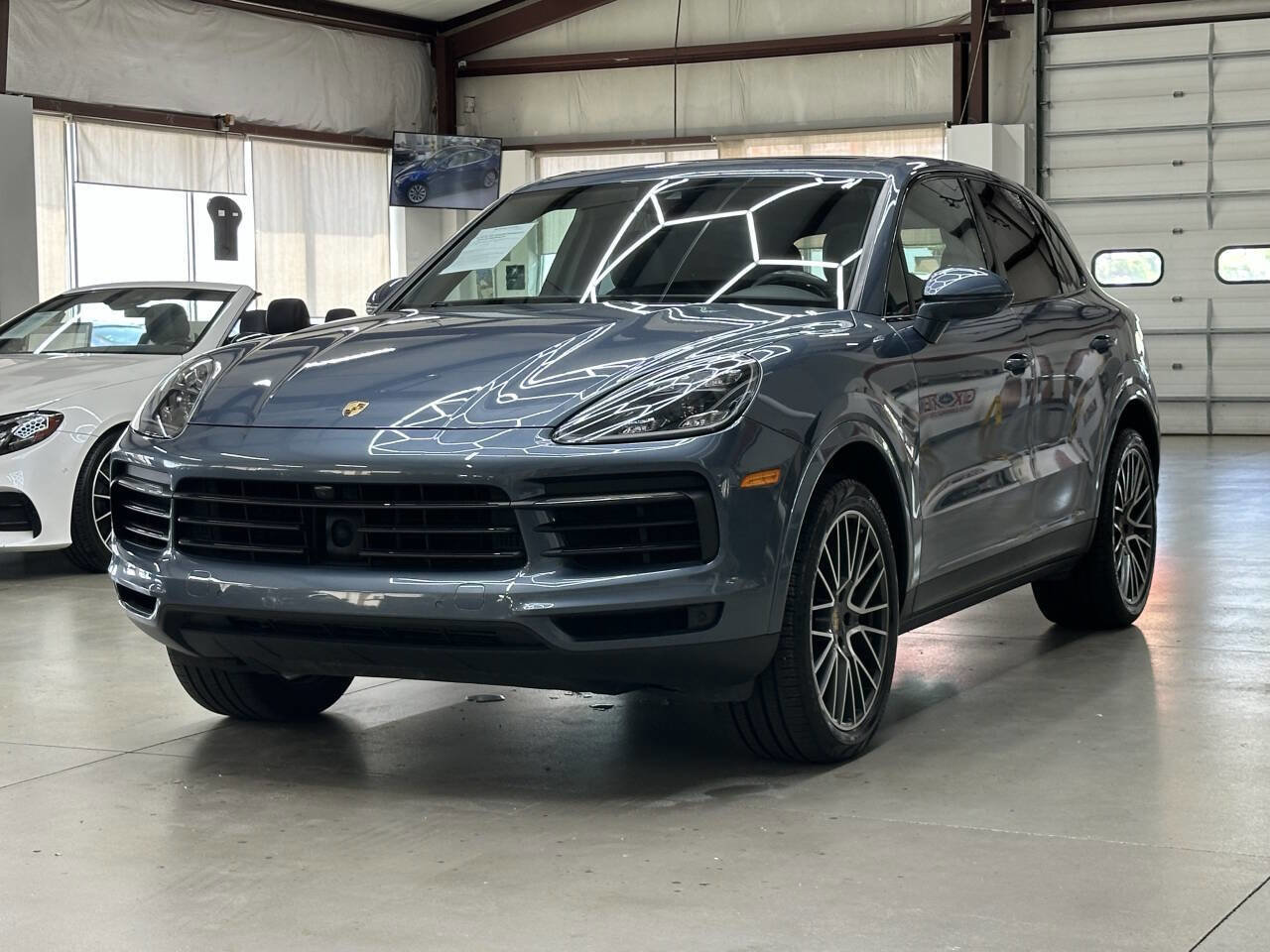 Used 2019 Porsche Cayenne S image 5