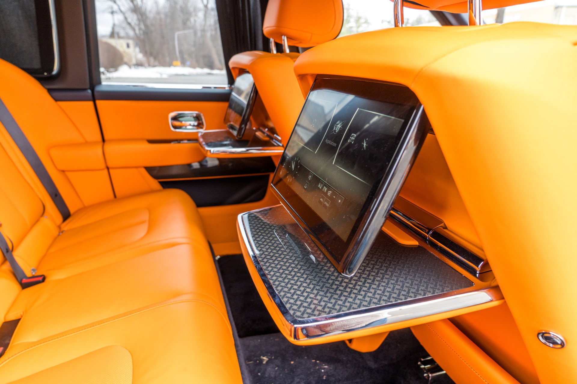 Used 2023 Rolls-Royce Cullinan Black Badge w/ Driver's Package AWD/4WD image 48