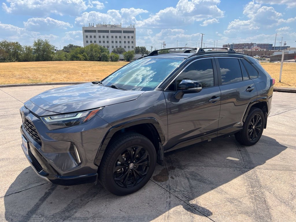 Used 2024 Toyota RAV4 XSE AWD/4WD image 19