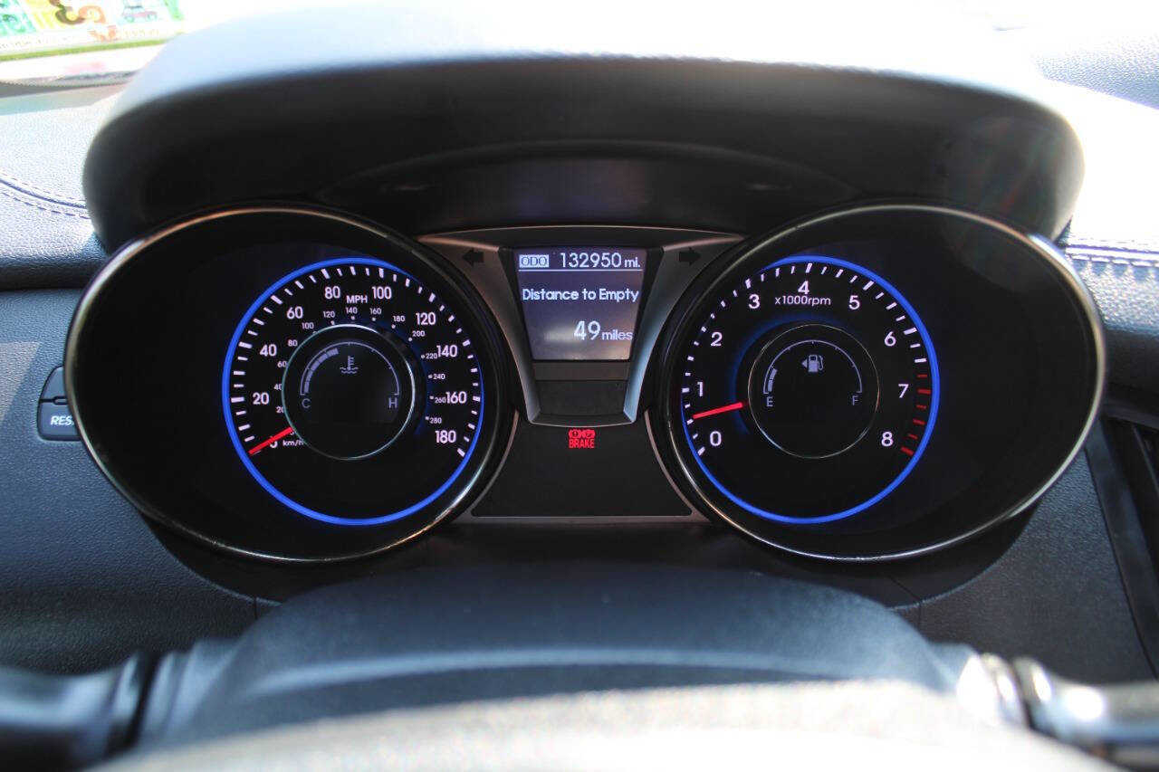 Used 2013 Hyundai Genesis 3.8 image 38