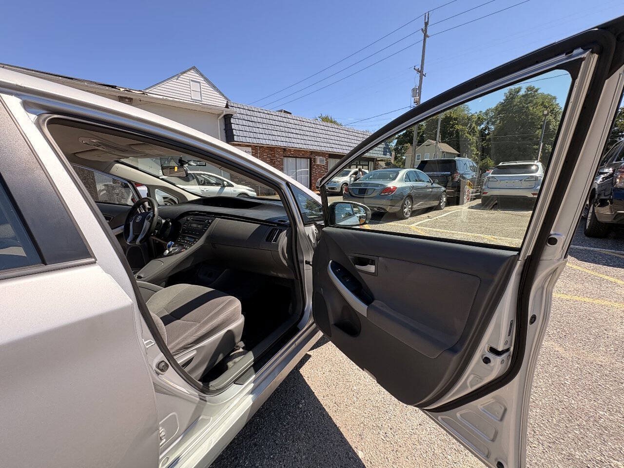 Used 2010 Toyota Prius Two FWD image 22