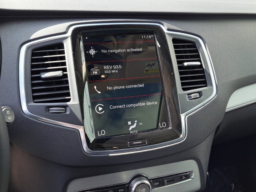 Used 2021 Volvo XC90 T5 Momentum w/ Protection Package Premier image 21