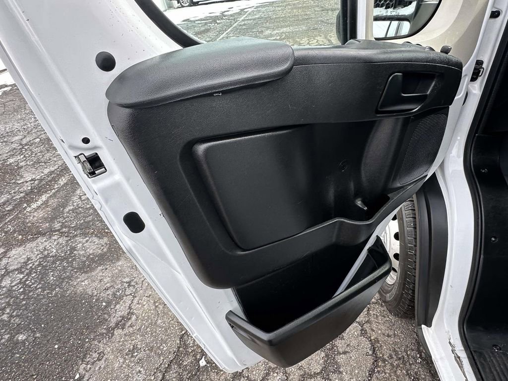 Used 2019 RAM ProMaster 3500 w/ Premium Appearance Group image 18