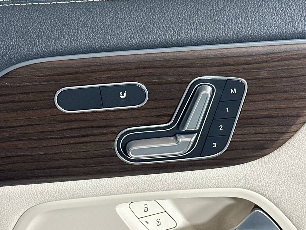 Certified 2026 Mercedes-Benz GLA 250 4MATIC image 16