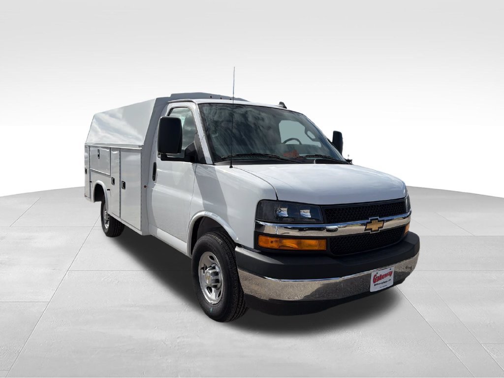 New 2026 Chevrolet Express 3500 w/ Power Convenience Package RWD image 7