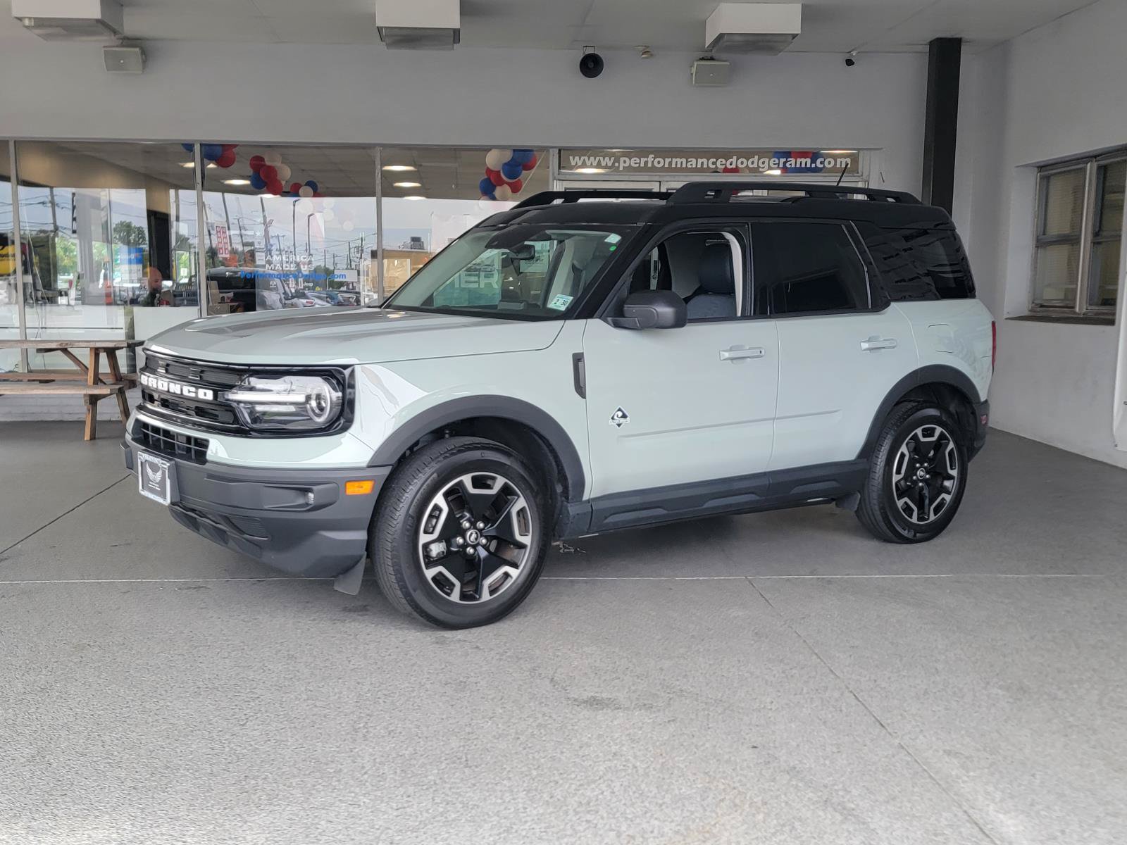 Used 2024 Ford Bronco Sport Outer Banks w/ Tech Package AWD/4WD image 5