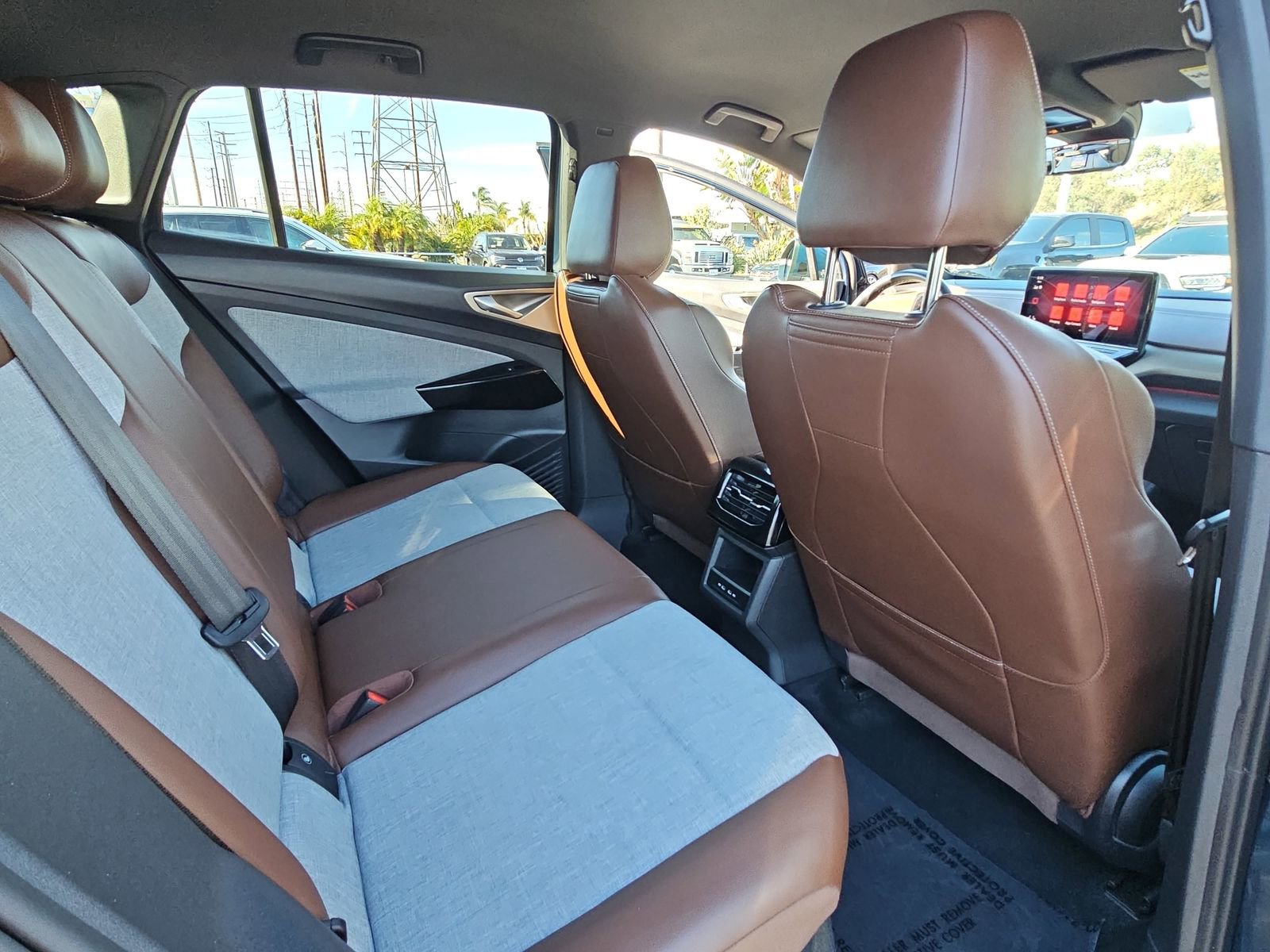 Certified 2023 Volkswagen ID.4 2WD image 11