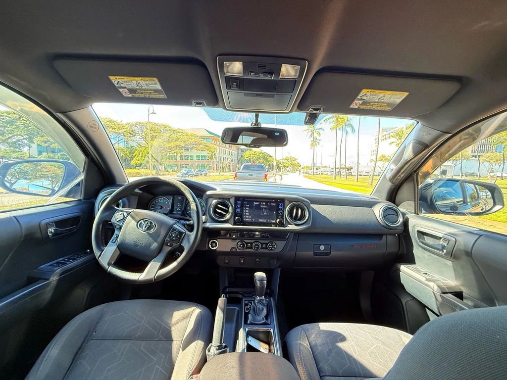 Used 2016 Toyota Tacoma SR5 image 10