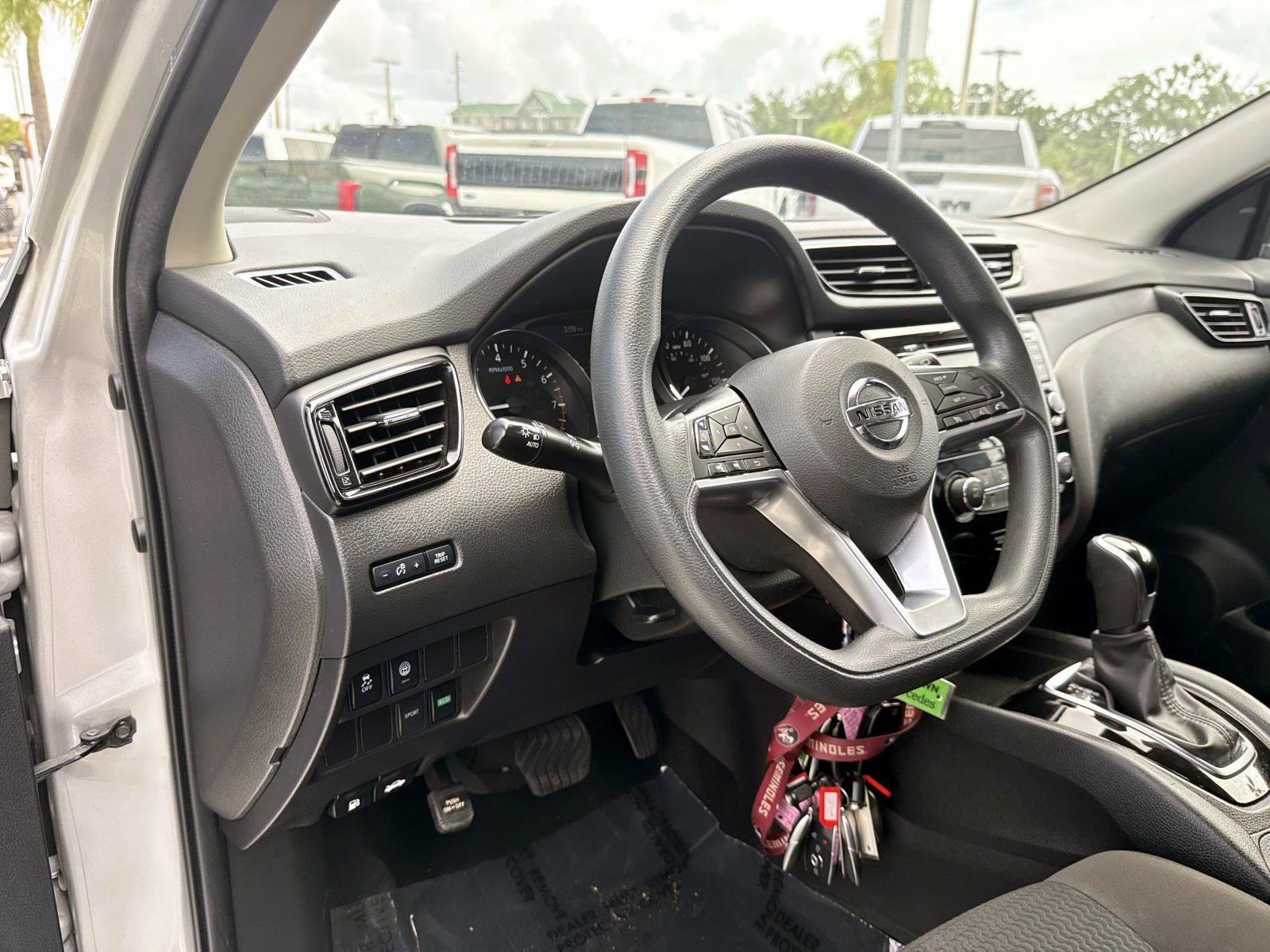 Used 2022 Nissan Rogue Sport S FWD image 18