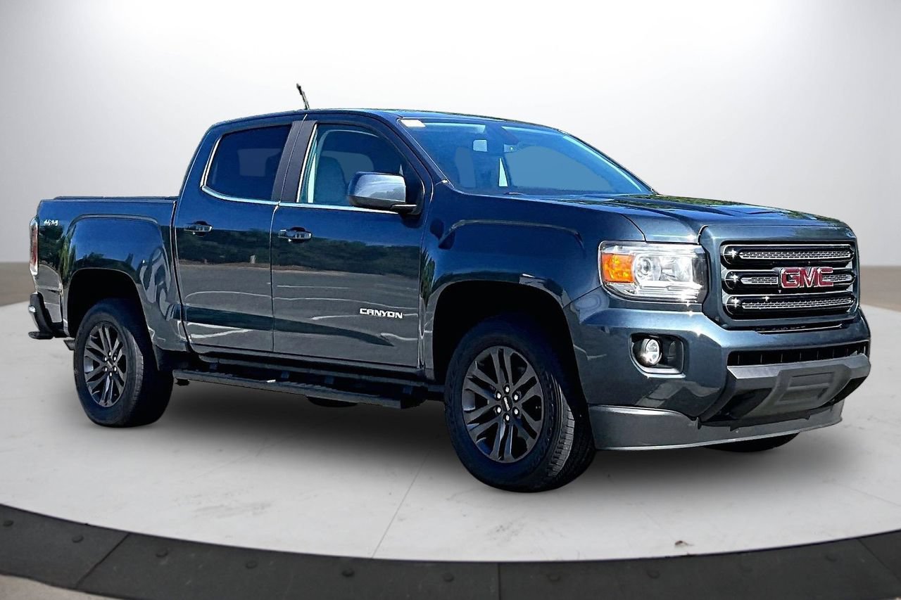 Used 2020 GMC Canyon SLE w/ Elevation Edition AWD/4WD image 2