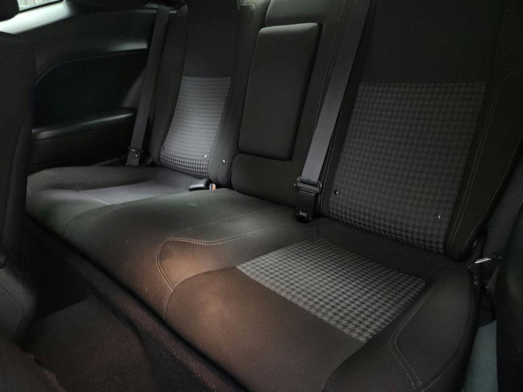 Used 2020 Dodge Challenger SXT RWD image 33