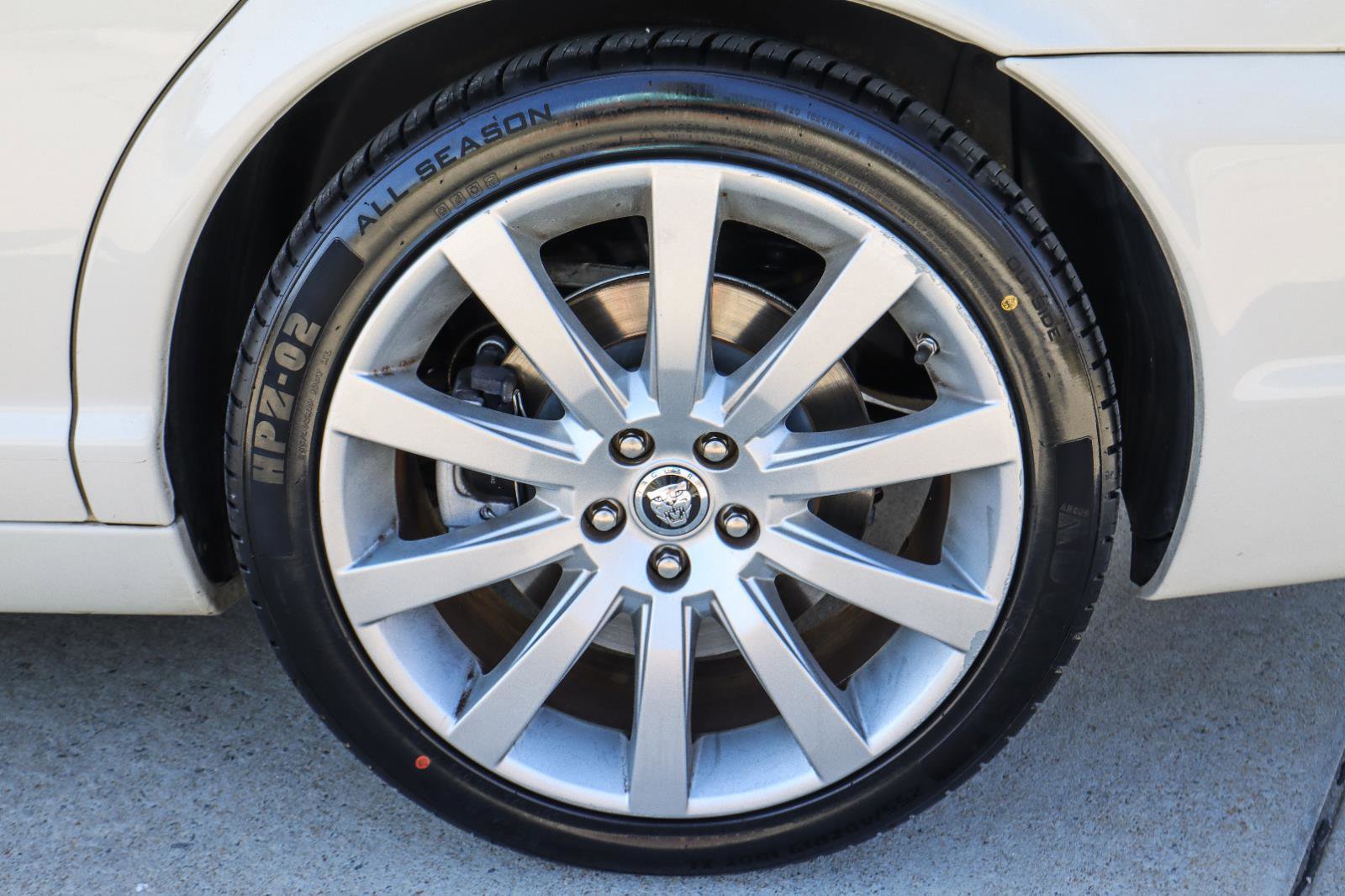 Used 2008 Jaguar XJ8 L image 20