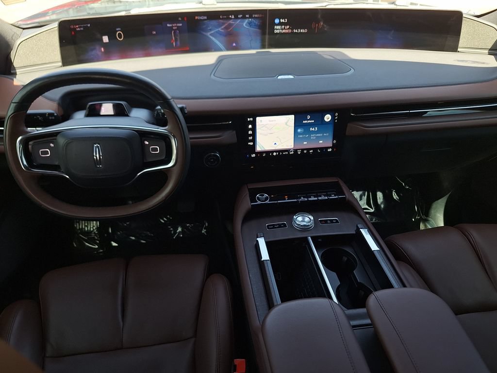Used 2025 Lincoln Navigator Reserve AWD/4WD image 16