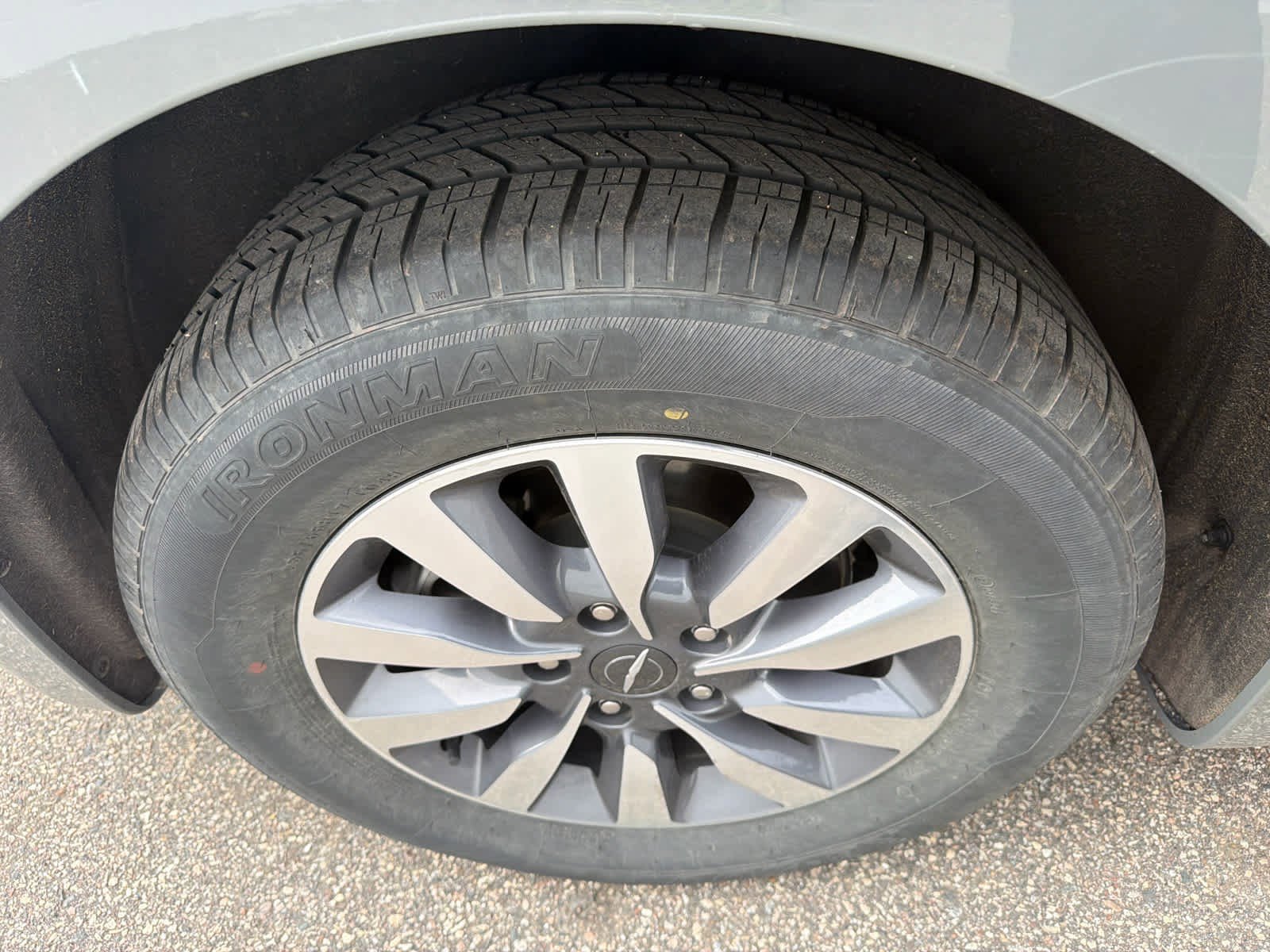 Used 2023 Chrysler Pacifica Touring-L FWD image 9