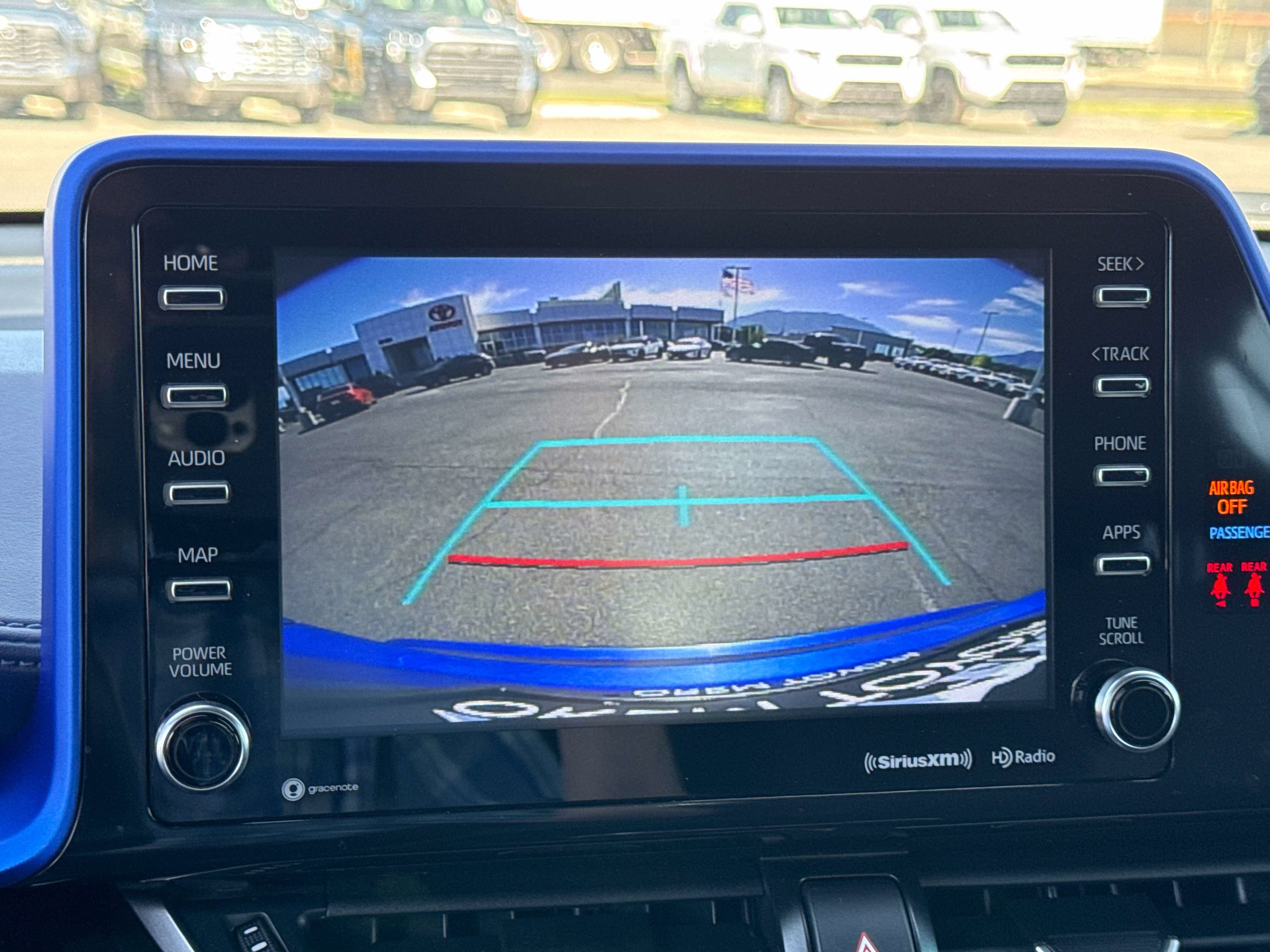 Used 2022 Toyota C-HR XLE FWD image 24