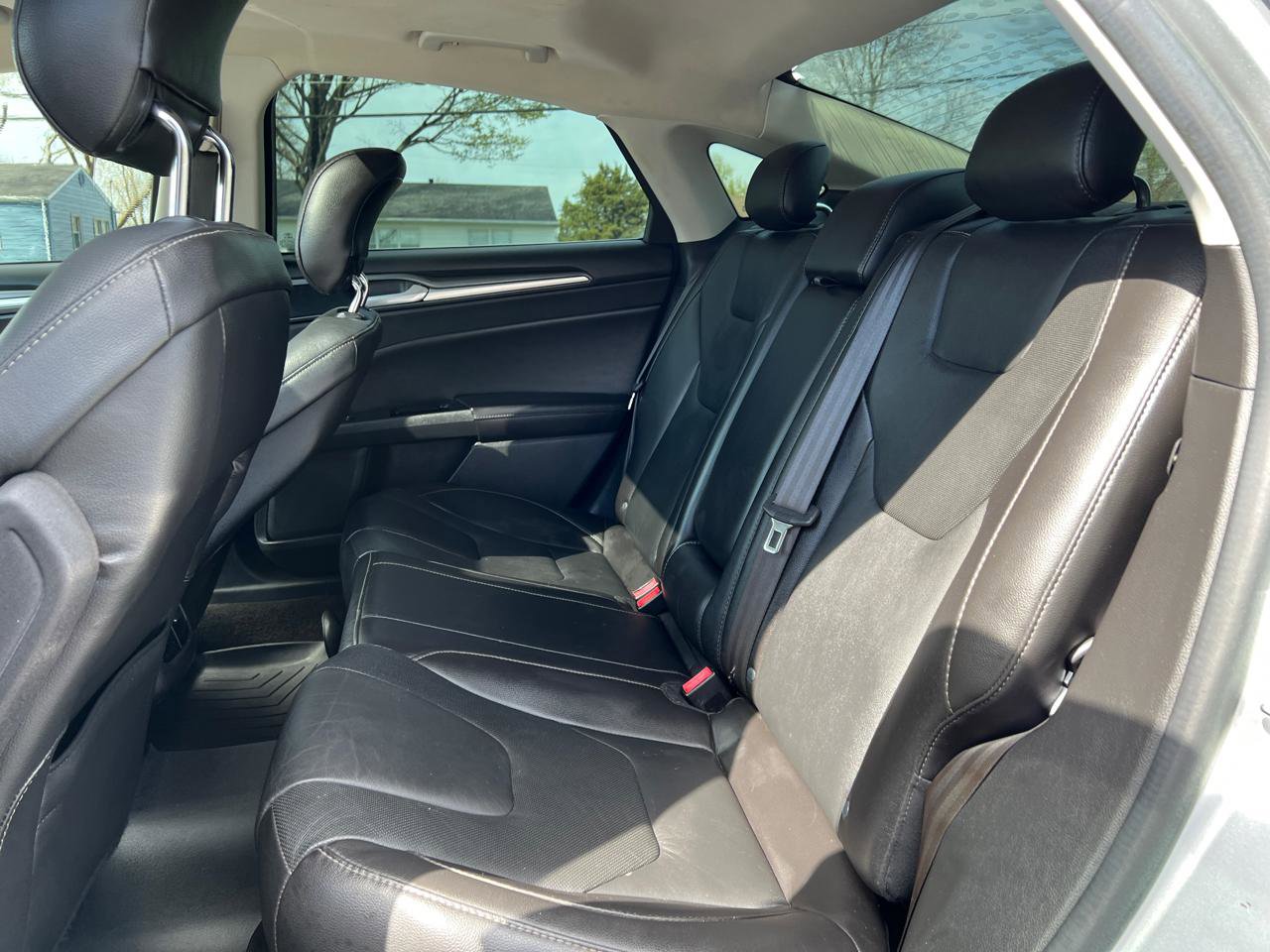 Used 2013 Ford Fusion Titanium w/ Titanium Driver Assist Pkg FWD image 24