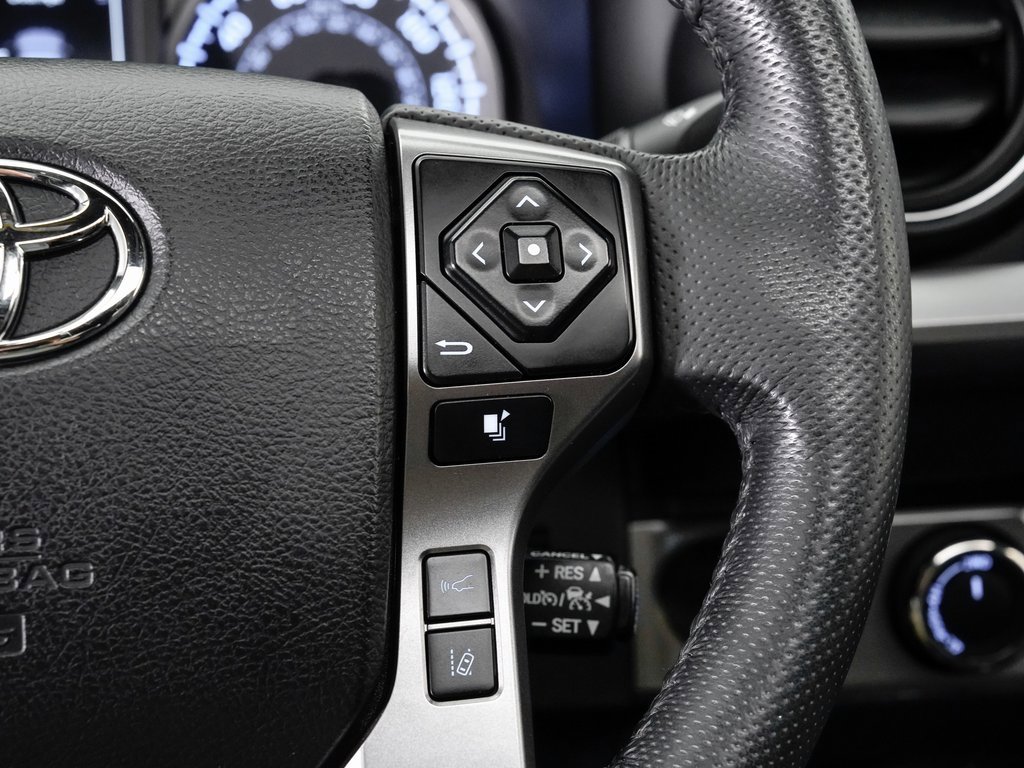 Used 2021 Toyota Tacoma Limited image 14