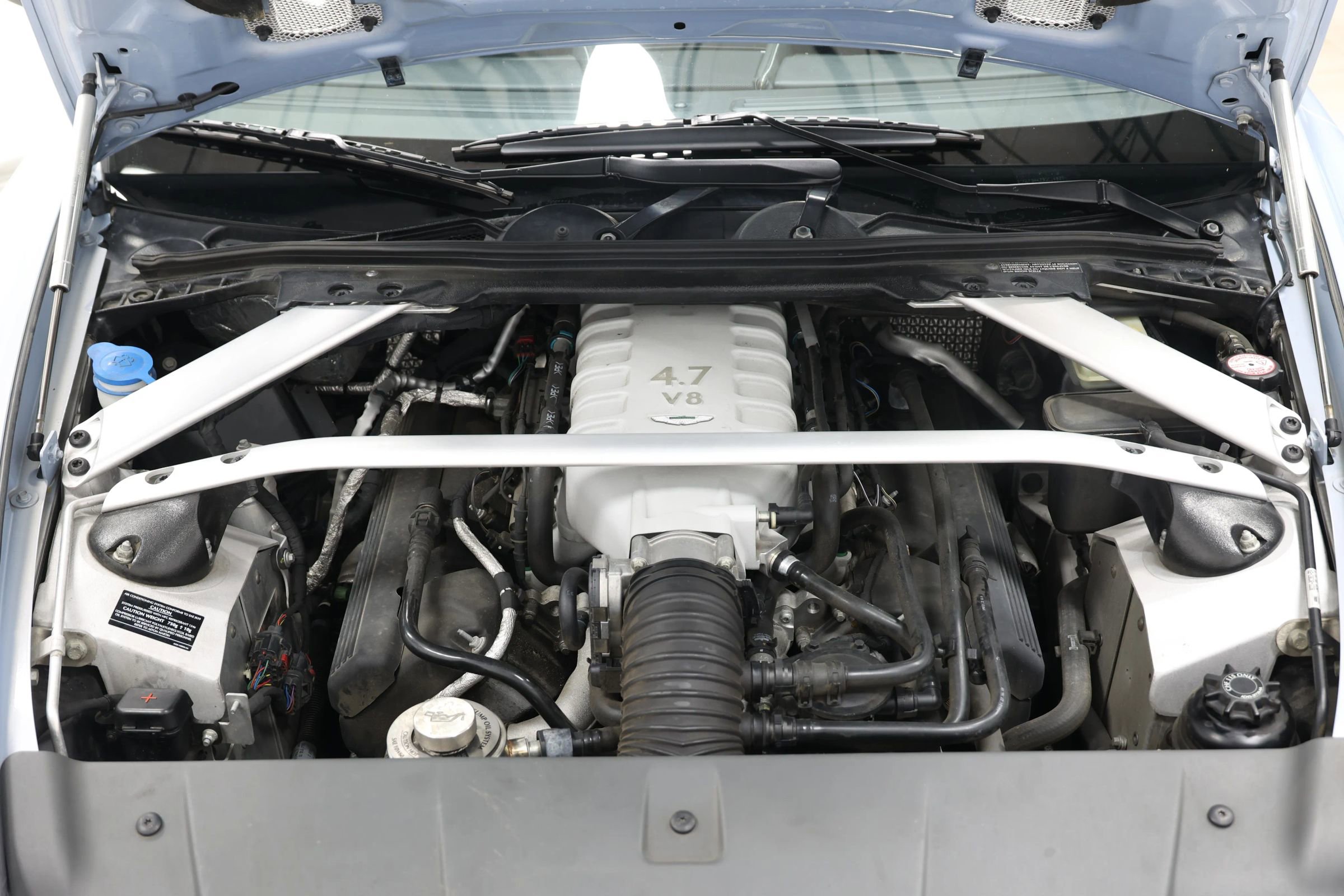 Used 2011 Aston Martin V8 Vantage Coupe image 73