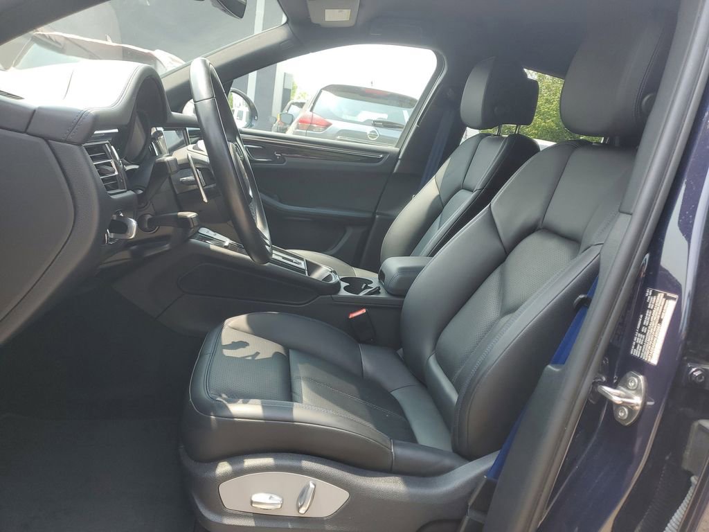 Used 2022 Porsche Macan S image 12