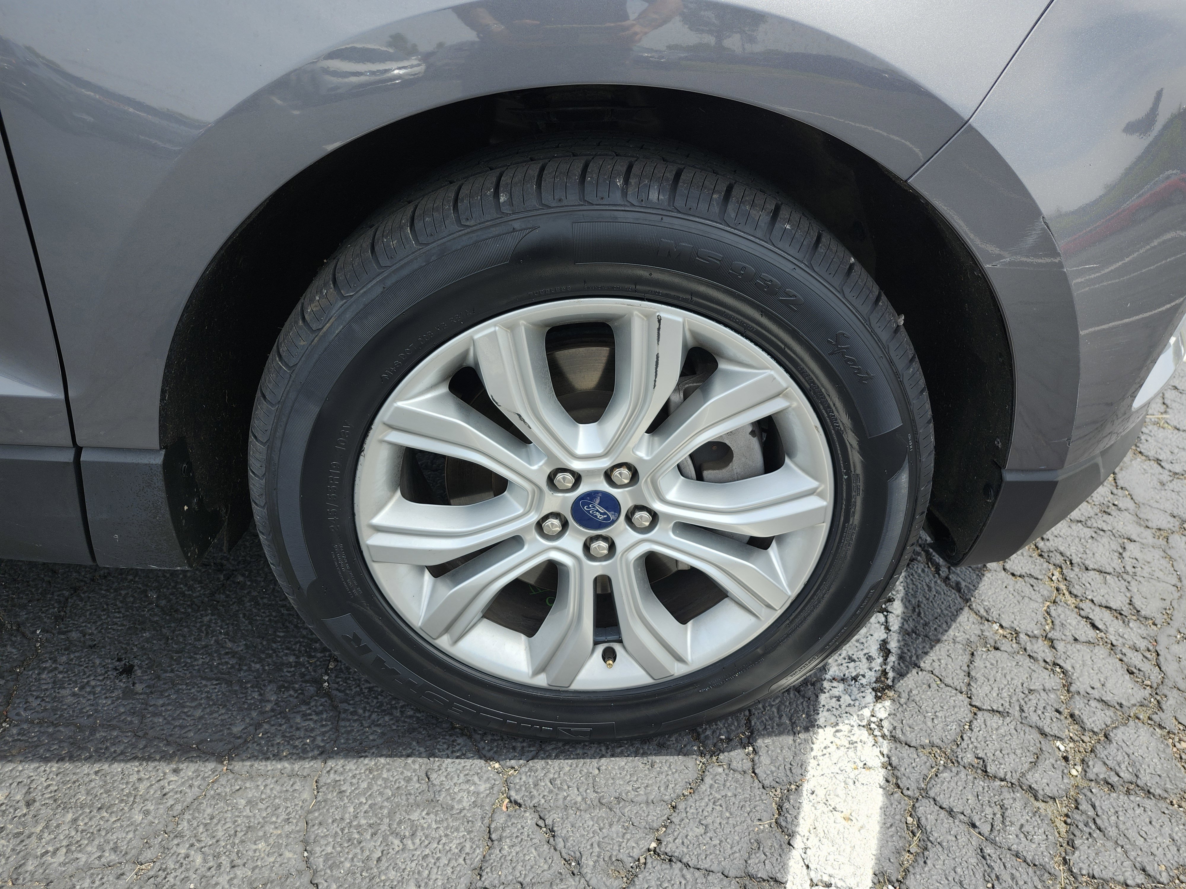 Used 2022 Ford Edge Titanium AWD/4WD image 10