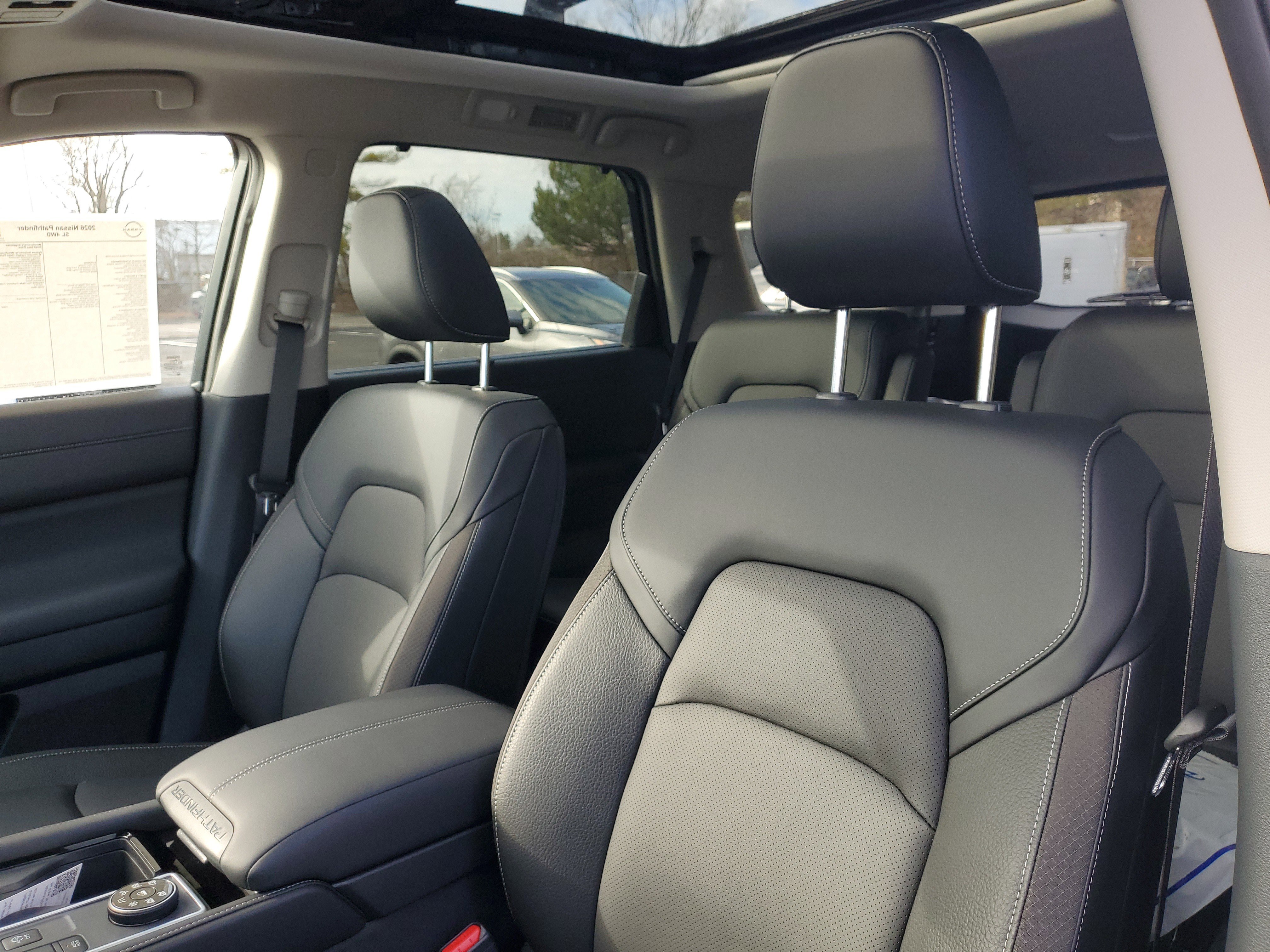 New 2026 Nissan Pathfinder SL w/ SL Premium Package image 8