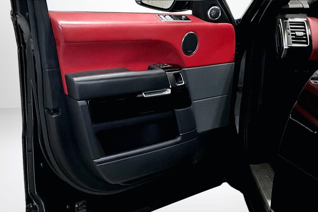 Used 2019 Land Rover Range Rover Sport SVR image 19