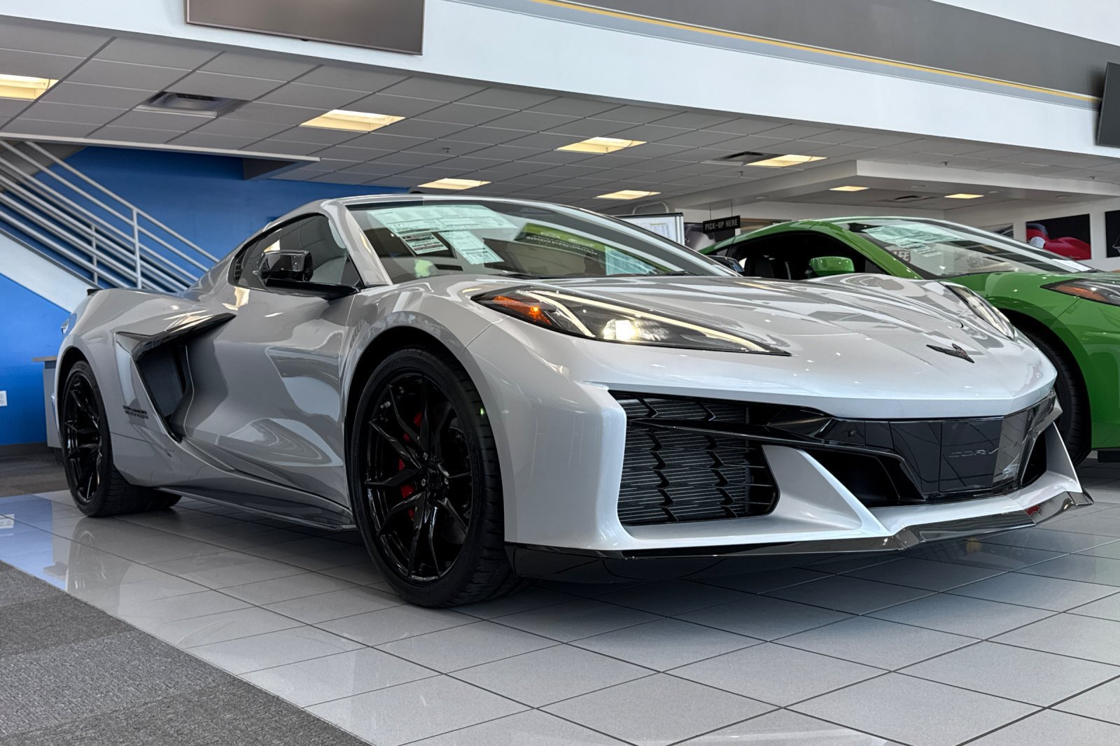 New 2027 Chevrolet Corvette Grand Sport w/ Z52 Sport Performance Package RWD image 2