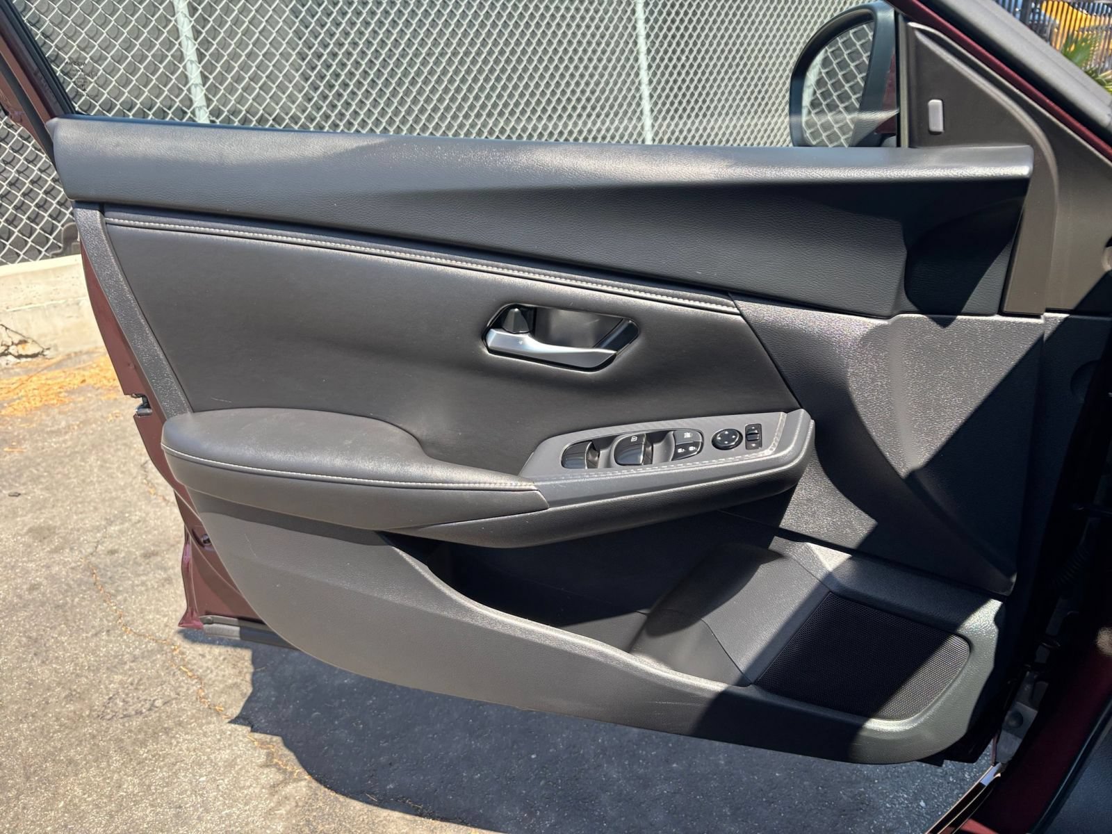 Used 2025 Nissan Sentra SV FWD image 18