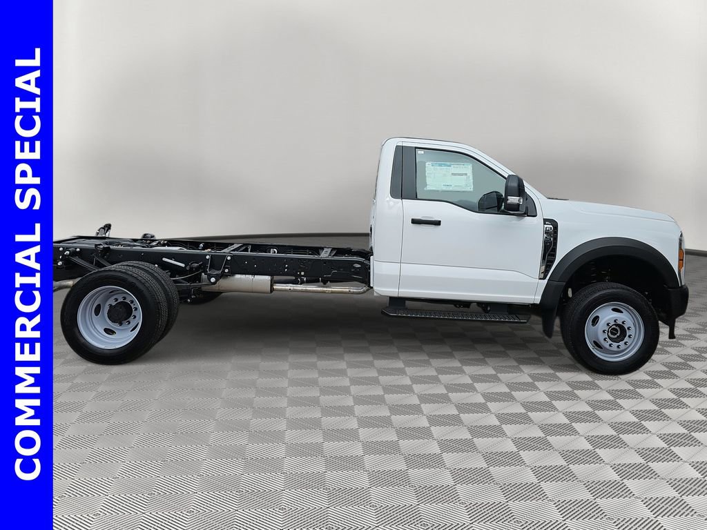 New 2025 Ford F550 XL image 2