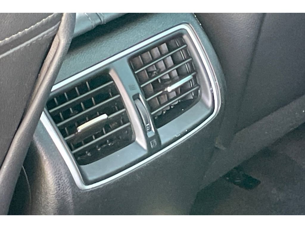 Used 2018 Acura TLX image 40