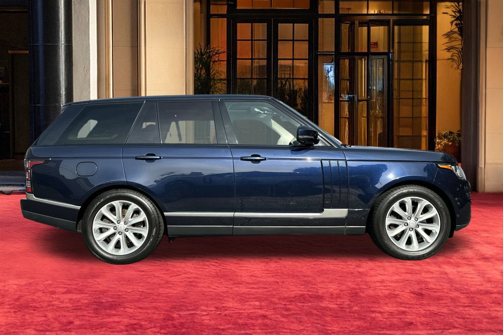 Used 2016 Land Rover Range Rover HSE image 9