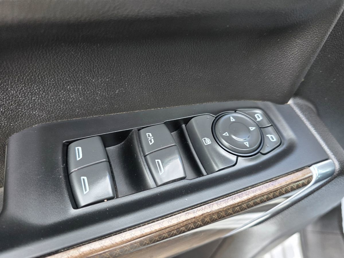 Used 2021 Chevrolet Silverado 1500 LT image 21