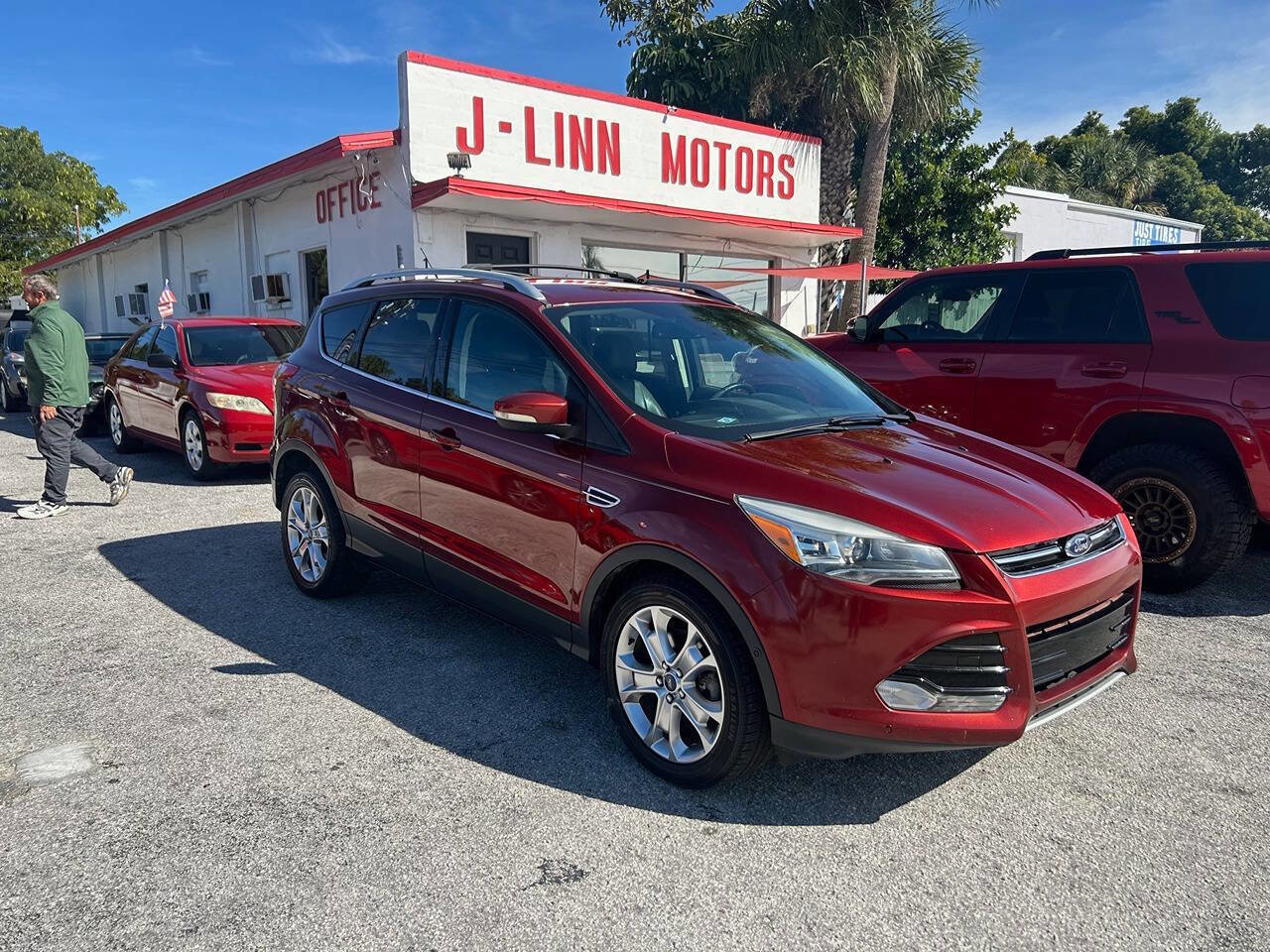 Used 2014 Ford Escape Titanium w/ Equipment Group 401A image 2