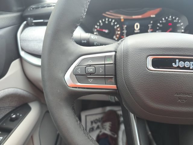 Certified 2023 Jeep Compass Latitude w/ Convenience Group AWD/4WD image 15