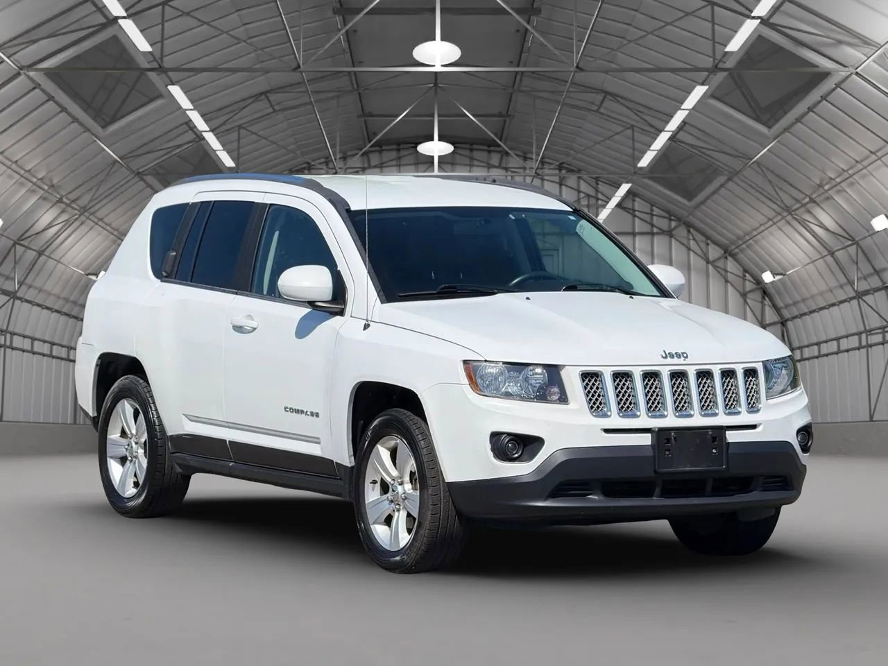 Used 2014 Jeep Compass Latitude AWD/4WD image 1