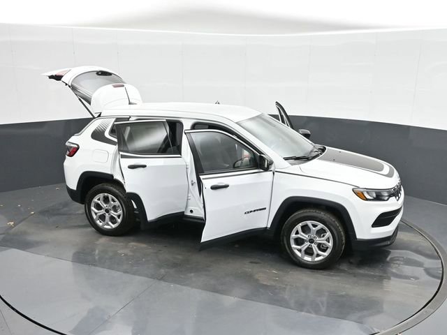 Used 2025 Jeep Compass Sport w/ Mopar Graphics Package AWD/4WD image 49
