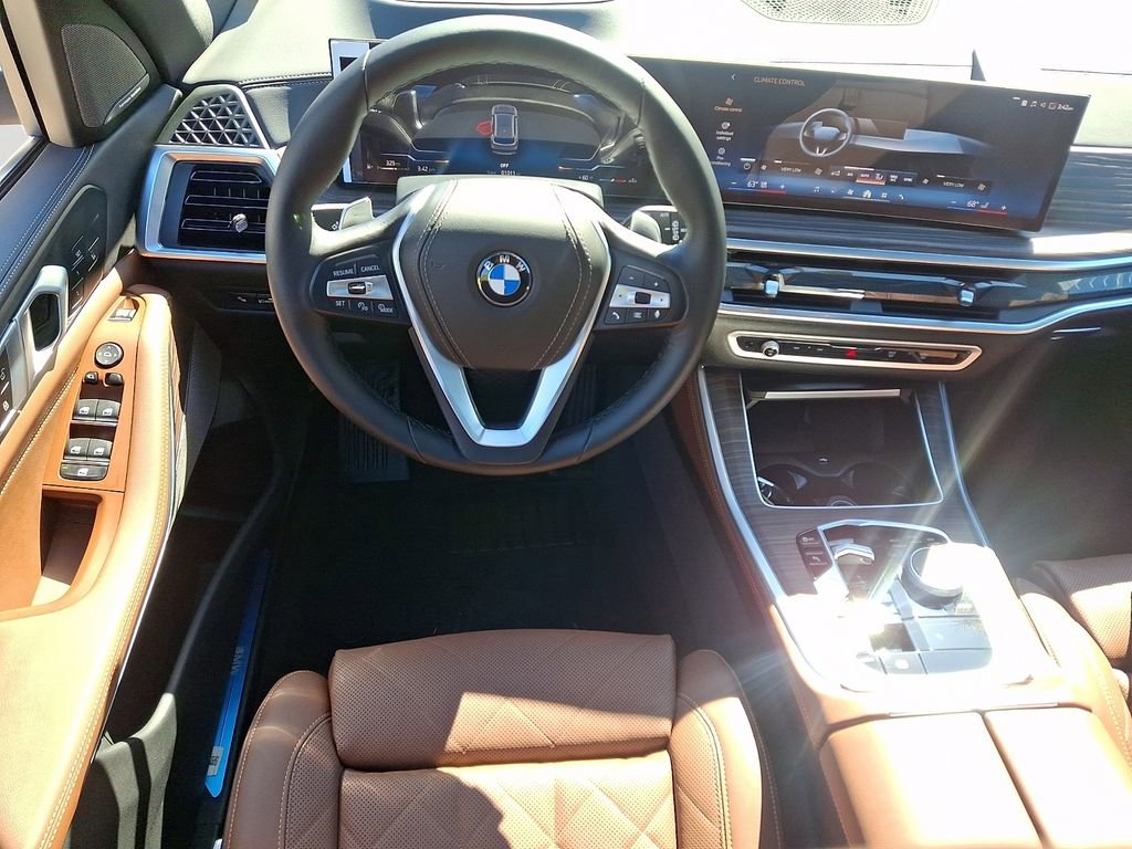 Used 2026 BMW X5 xDrive40i AWD/4WD image 12