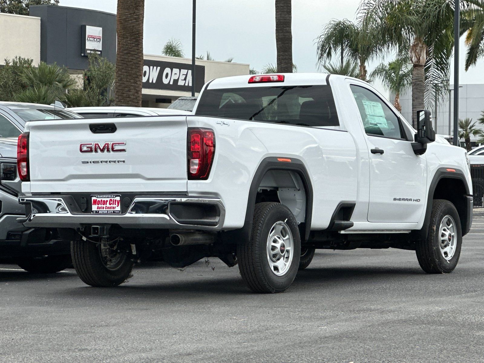 New 2025 GMC Sierra 2500 Pro w/ Convenience Package AWD/4WD video 4