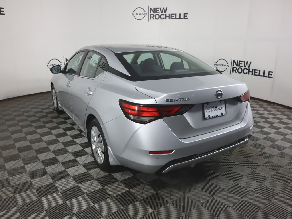 Certified 2022 Nissan Sentra S image 6