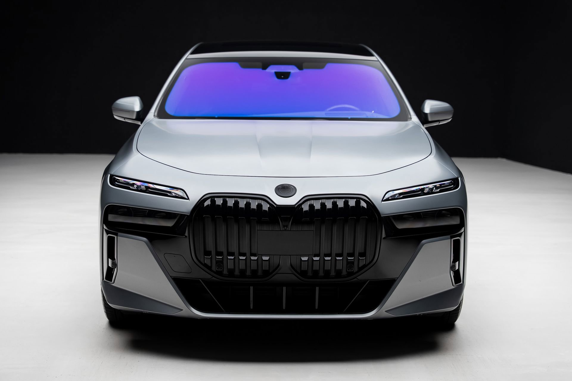 Used 2023 BMW 760i xDrive w/ Executive Package image 8