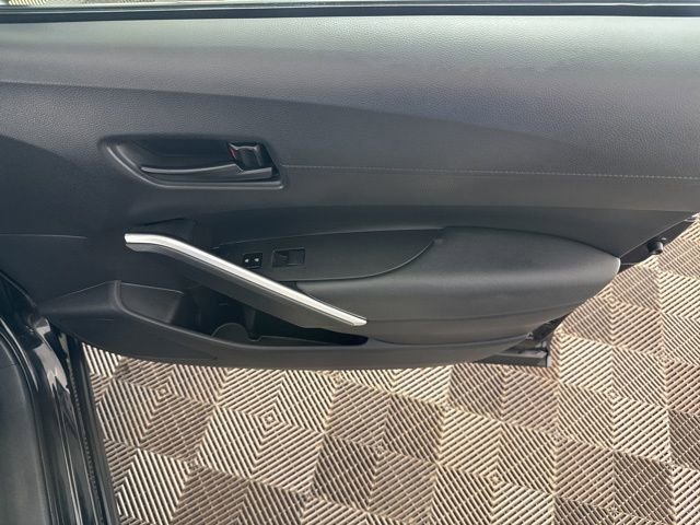 Used 2022 Toyota Corolla Cross LE FWD image 19