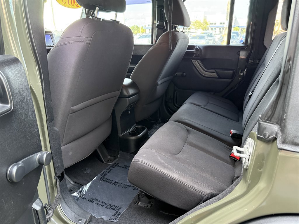 Used 2015 Jeep Wrangler Unlimited Sport image 14