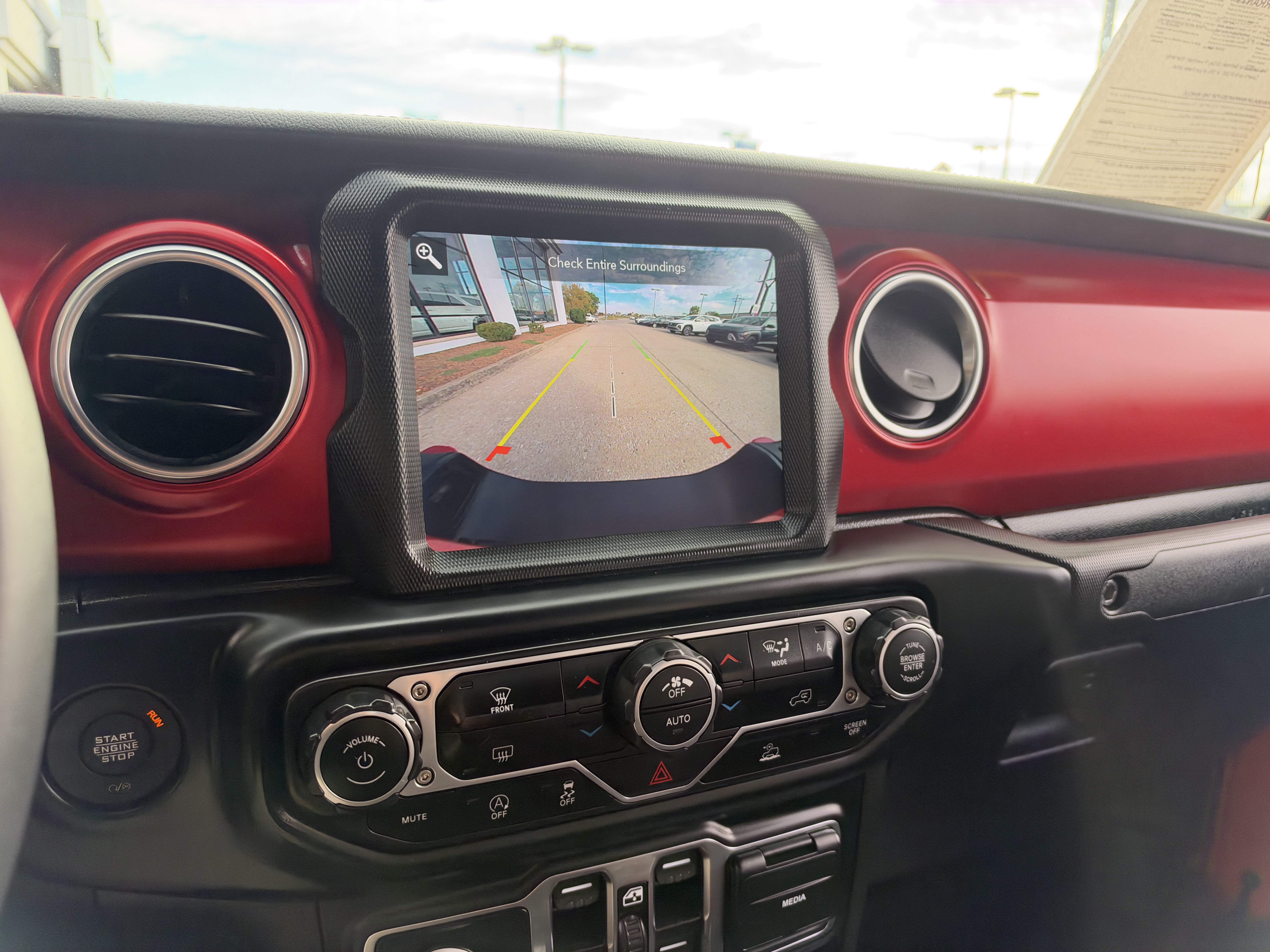 Used 2023 Jeep Gladiator Rubicon w/ LED Lighting Group AWD/4WD image 48