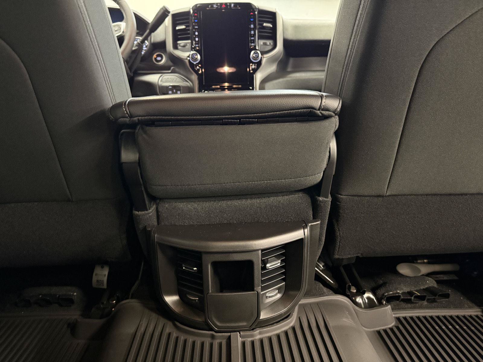 New 2026 RAM 2500 Tradesman AWD/4WD image 33