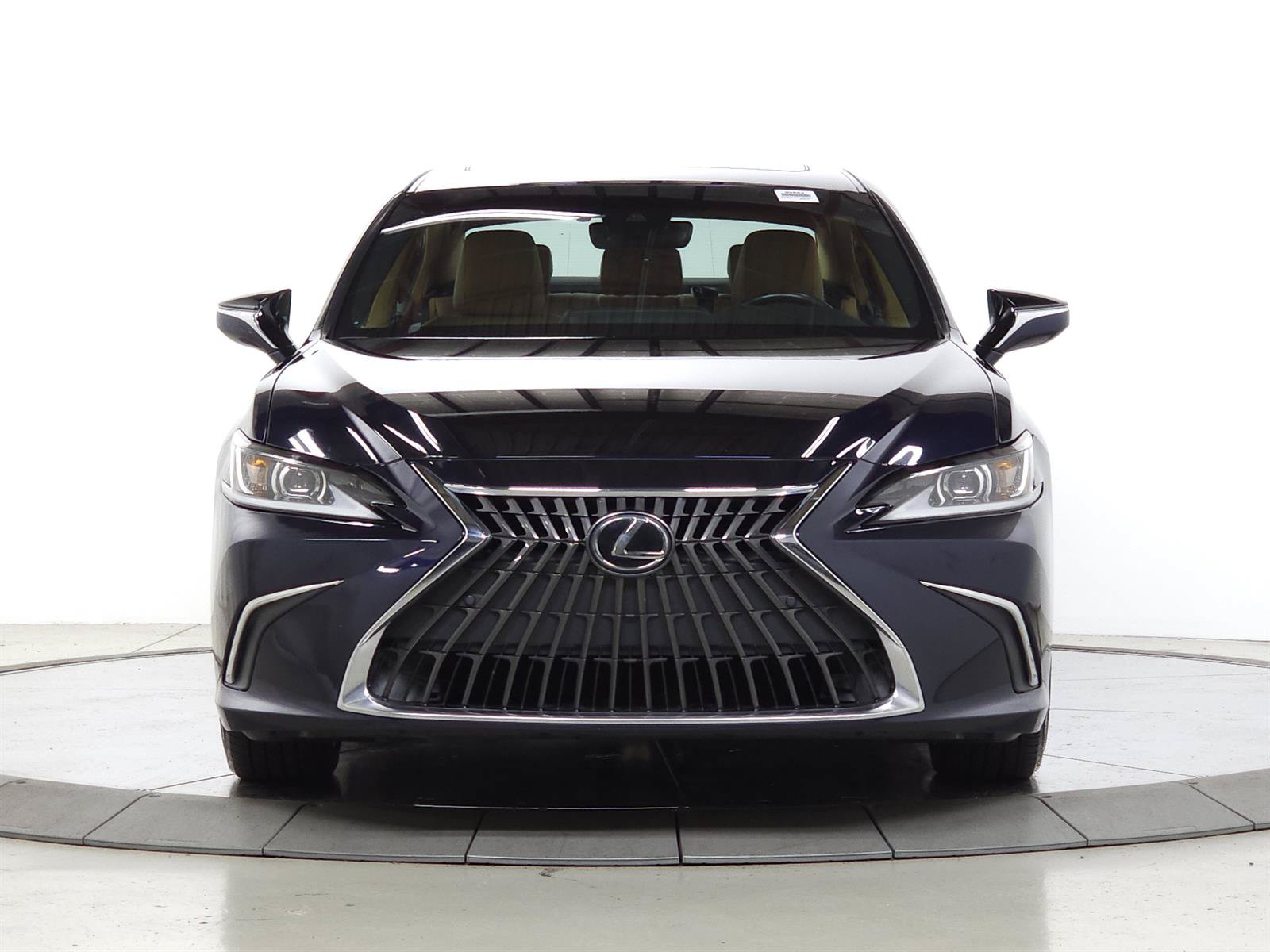 Used 2022 Lexus ES 350 w/ Premium Package FWD image 2