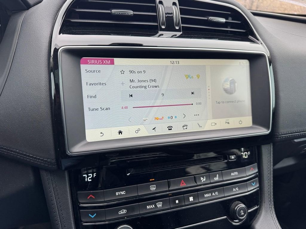 Used 2019 Jaguar F-PACE Prestige image 17